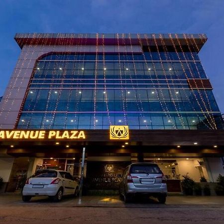 Airport Avenue Plaza Hotel เนดุมบัสเซรี ภายนอก รูปภาพ